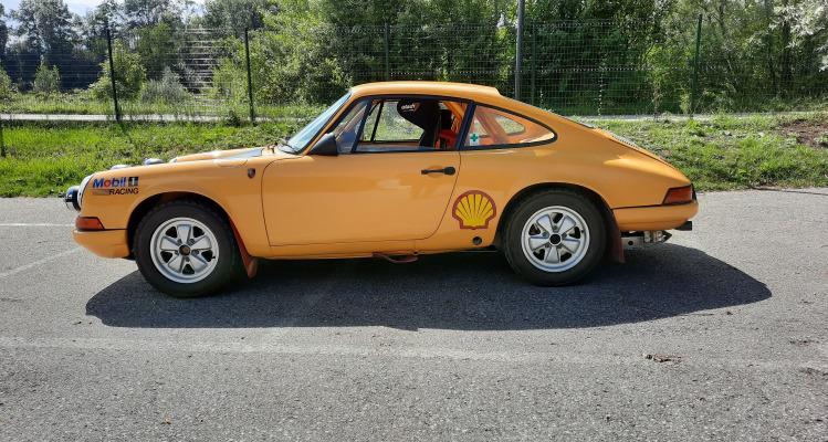 Porsche 911