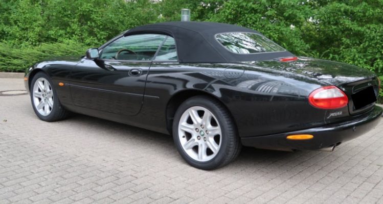 Jaguar XK