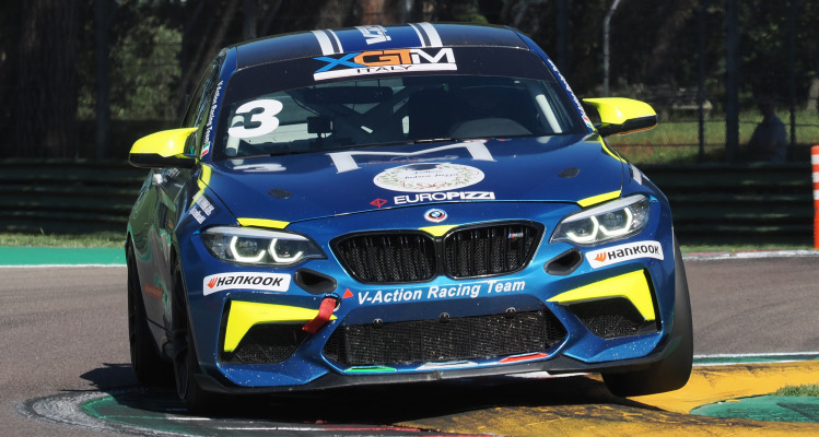BMW M2 CS Racing