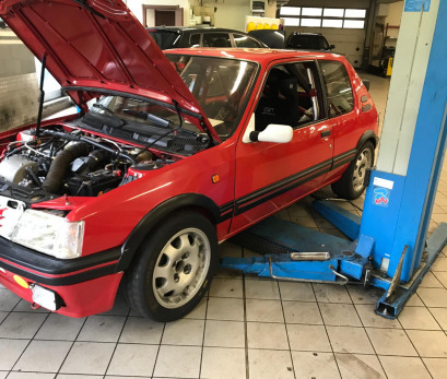 Peugeot 205