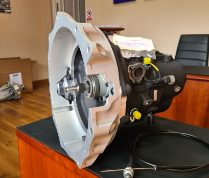 SADEV ST82-14 Gearbox with oil pump – NEW